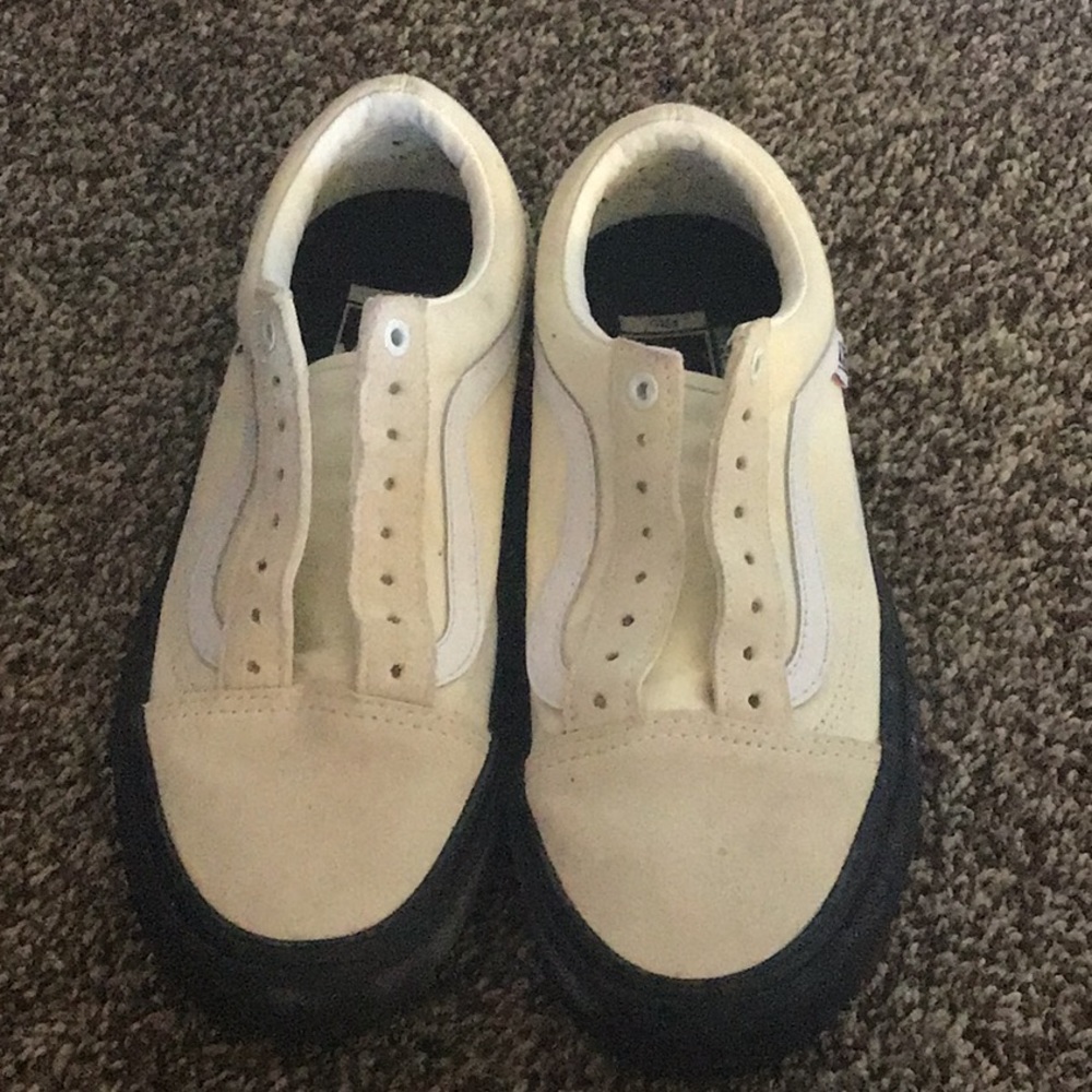 Vans pro’s size 7 men and size 9 women